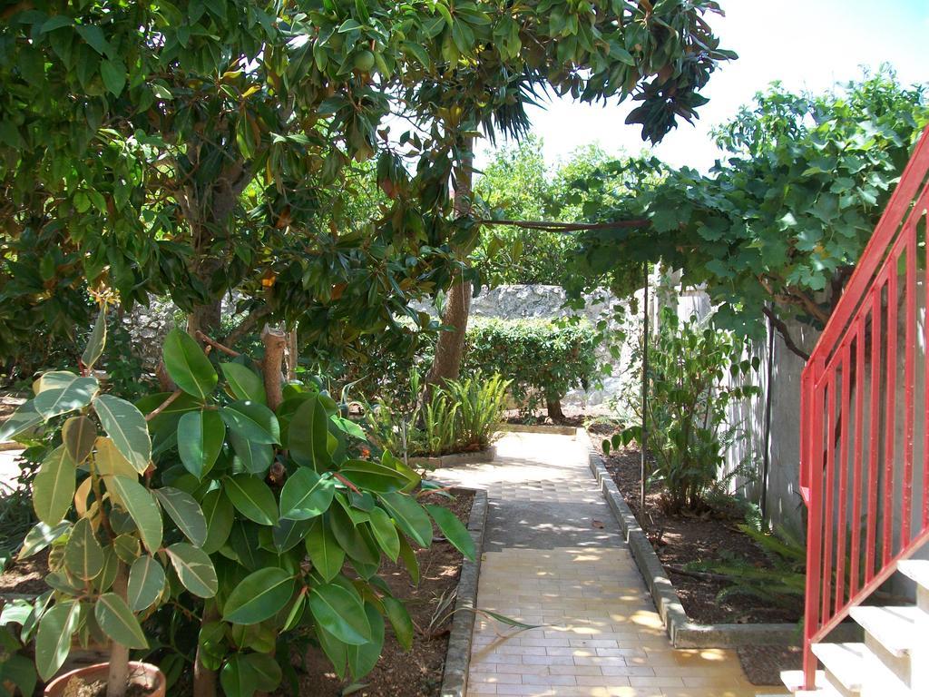 Le Calle Villa Vignacastrisi Exterior photo